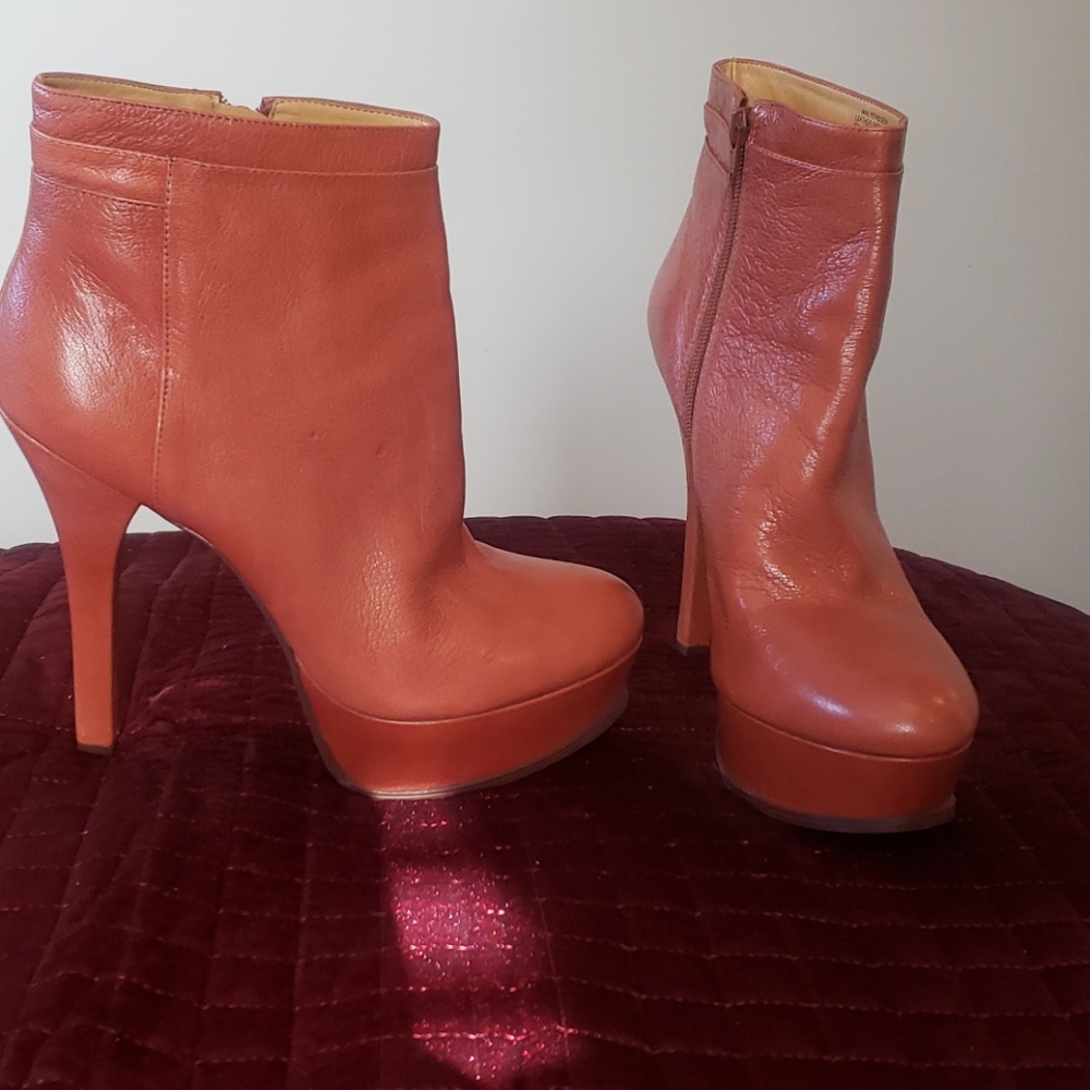 Brand New Nine West Leather Booties Size 10